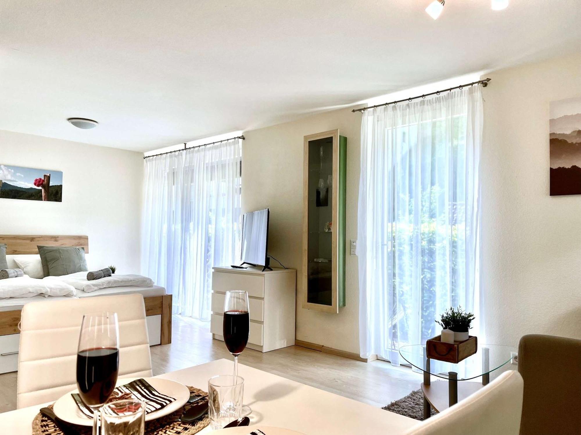 Relaxapartments Black Forest Diamond Direkt An Der Hornberger Freilichtbuehne - Sonnenterrasse Mit Blick Auf Das Hornberger Schloss, Schnelles Internet, Fuer Bis Zu 2 Personen Exterior foto